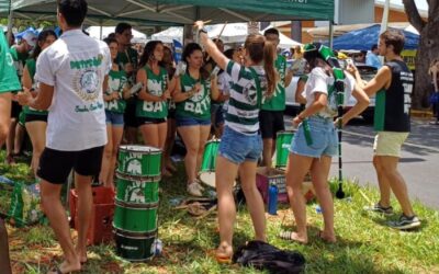 Fuvest: bateria universitária anima candidatos antes do vestibular em Ribeirão Preto; VÍDEO