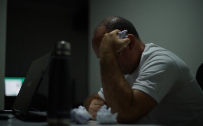 Professor de licença médica vence reality show e causa debate sobre saúde mental