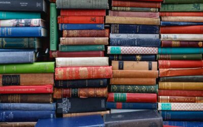 Da Bíblia a ‘O Conto da Aia’: milhares de livros são censurados nos EUA