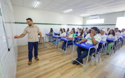 PND é aplicada neste domingo para quase 626 mil professores